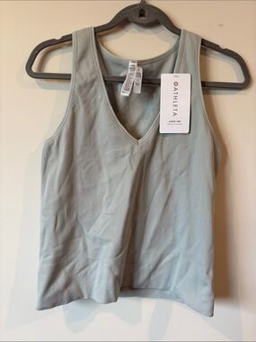 Athleta Ribbed V-Neck Aurora Tank in Light Sage